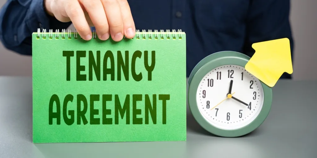 can landlord inspect property without tenant present
